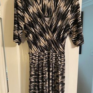 Black and beige dress with teal strip